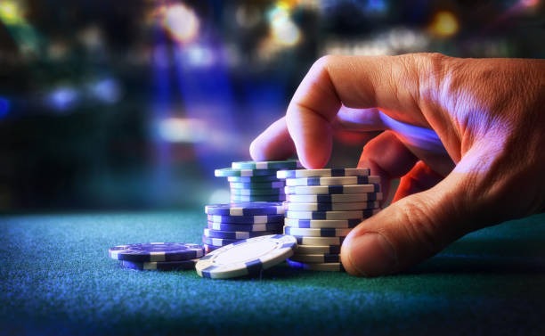 ninatoto Golden Toad slot game interface with reels and payout table